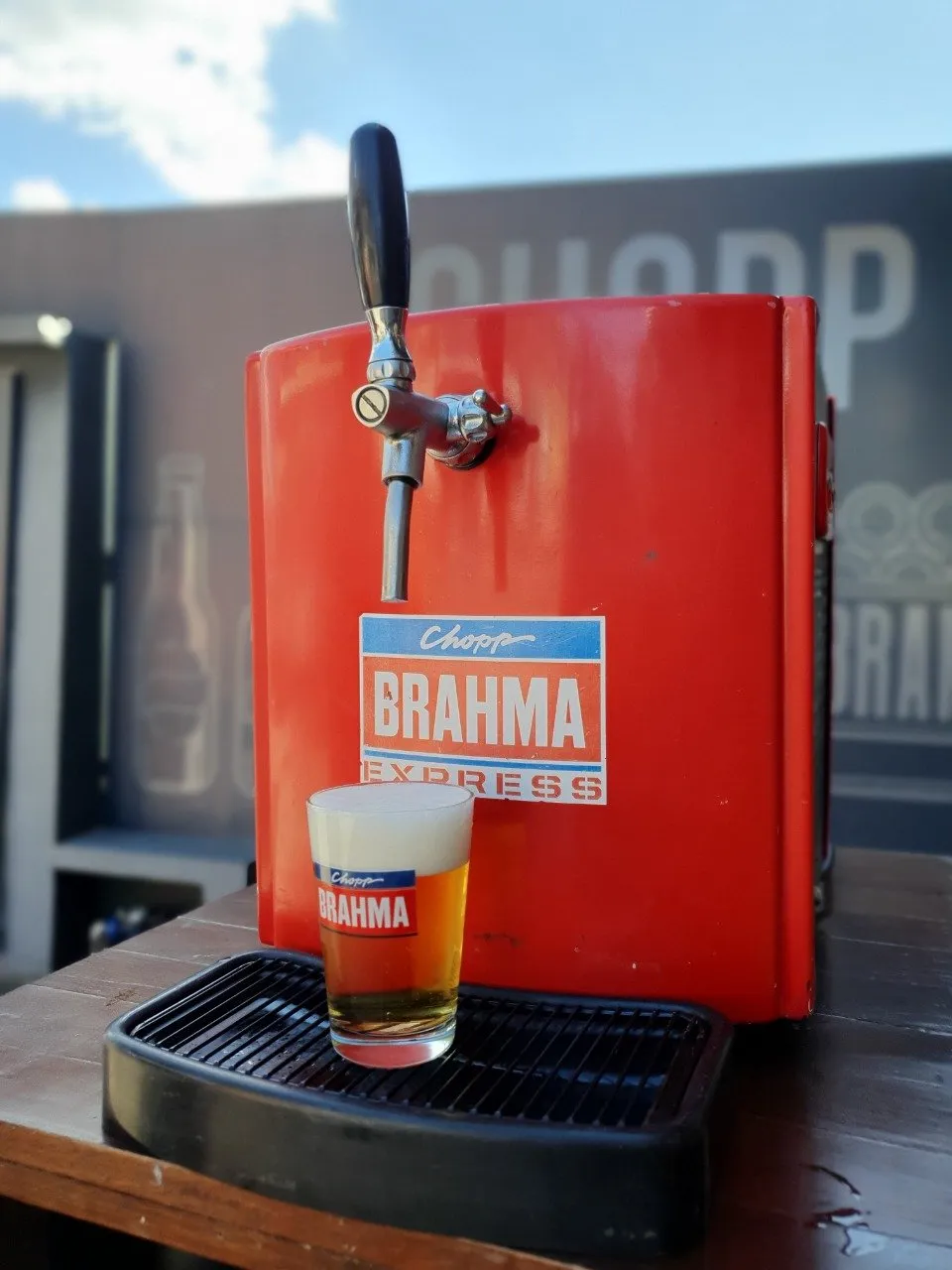 Copo de Chopp Brahma cremoso
